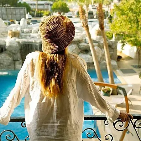 Hotel Five Diamonds